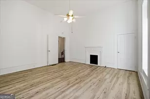 42 S Hunter St, Senoia, GA 30276 - Photo 10