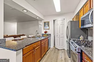 803 Ridgelake Dr, Peachtree City, GA 30269 - Photo 10