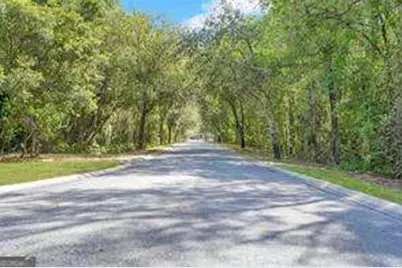 407 Country Walk Circle, Brunswick, GA 31525 - Photo 4