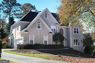 5735 Sunset Maple Dr, Alpharetta, GA 30005 - Photo 2