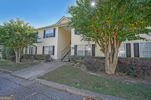 703 Stonehaven Cir, Cartersville, GA 30121 - Photo 2