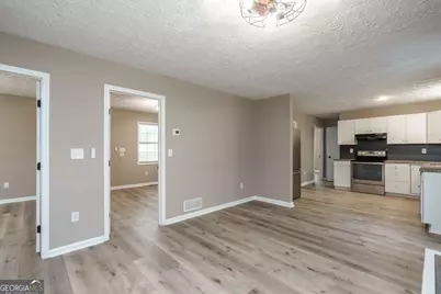 3080 Meadow Trail, Loganville, GA 30052 - Photo 12