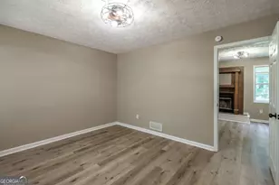 3080 Meadow Trail, Loganville, GA 30052 - Photo 8