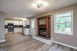 3080 Meadow Trail, Loganville, GA 30052 - Photo 10