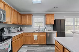 305 Liberty Bell Ln, Griffin, GA 30224 - Photo 12