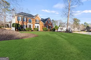2349 Meadow Isle Ln, Lawrenceville, GA 30043 - Photo 2