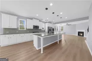 5435 Mirror Lake Dr, Cumming, GA 30028 - Photo 8