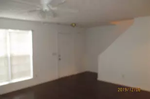 2296 Strathmoor Manor Dr, Lithonia, GA 30058 - Photo 4