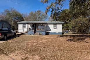 192 Pine St NE, Fairburn, GA 30213 - Photo 1