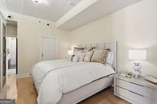 300 Bull St, Savannah, GA 31401 - Photo 34