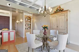 300 Bull St, Savannah, GA 31401 - Photo 24