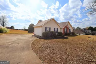 313 Harris Ave, Locust Grove, GA 30248 - Photo 6