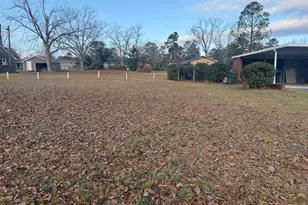 403 Calhoun St, Swainsboro, GA 30401 - Photo 4