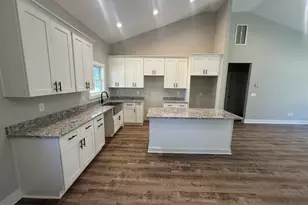 638 Highland Ave, Hartwell, GA 30643 - Photo 4