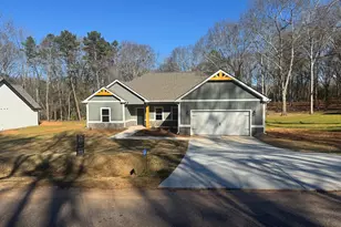 638 Highland Ave, Hartwell, GA 30643 - Photo 1