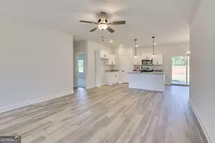 170 Foxridge Ct, Metter, GA 30439 - Photo 6