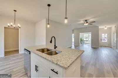 170 Foxridge Court, Metter, GA 30439 - Photo 8