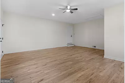 8228 Lullwater Court, Jonesboro, GA 30236 - Photo 18