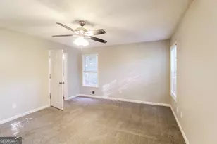 109 Hayes Cir, Rex, GA 30273 - Photo 8