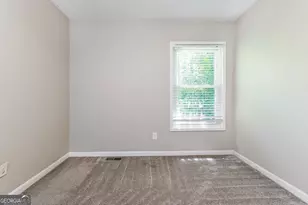 3618 Chinaberry Ln, Snellville, GA 30039 - Photo 12