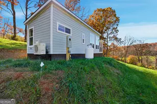 527 Saunders Rd, Franklin, NC 28734 - Photo 4