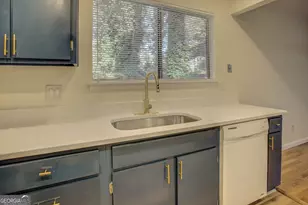 8896 Wellston Ct, Jonesboro, GA 30238 - Photo 18