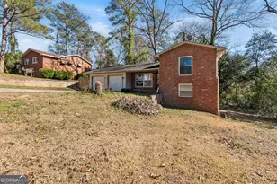 108 Woodsdale Dr, Warner Robins, GA 31088 - Photo 2
