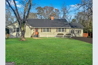 150 Georgia Avenue, Barnesville, GA 30204 - Photo 1