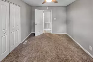 150 Georgia Ave, Barnesville, GA 30204 - Photo 32