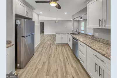 150 Georgia Avenue, Barnesville, GA 30204 - Photo 14