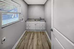150 Georgia Ave, Barnesville, GA 30204 - Photo 16