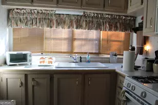 79 Maple Wood Ln, Cleveland, GA 30528 - Photo 6