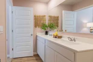 2072 Crossing Rd, Stone Mountain, GA 30088 - Photo 28