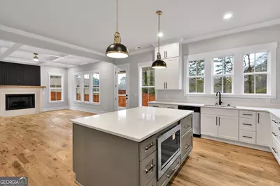 3369 Dodson Drive, East Point, GA 30344 - Photo 10