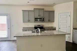 11899 Conrad Cir, Hampton, GA 30228 - Photo 4