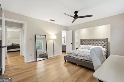 645 Anderson Walk, Marietta, GA 30062 - Photo 20