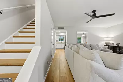 645 Anderson Walk, Marietta, GA 30062 - Photo 2