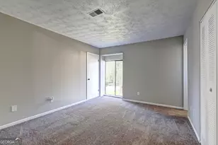 288 Country Club Dr, Jonesboro, GA 30238 - Photo 8