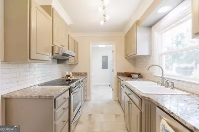 309 Betty Jo Drive, Valdosta, GA 31602 - Photo 10