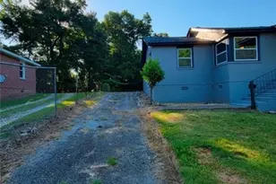 2731 Lumpkin, Columbus, GA 31903 - Photo 4