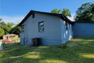 2731 Lumpkin, Columbus, GA 31903 - Photo 2