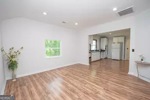 105 Poplar St, Hogansville, GA 30230 - Photo 12