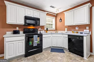 225 Long Creek Dr, Covington, GA 30016 - Photo 8