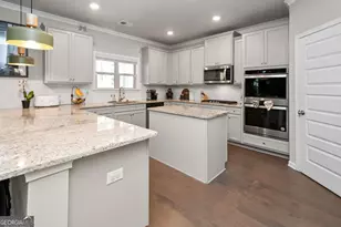 345 Darien Dr, Senoia, GA 30276 - Photo 10