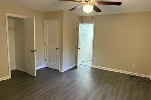 888 Timbercrest Ct, Lithonia, GA 30058 - Photo 6