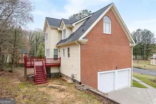 1811 Lake Cove Dr SW, Atlanta, GA 30331 - Photo 38