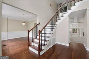 1811 Lake Cove Dr SW, Atlanta, GA 30331 - Photo 2