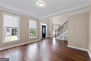 1811 Lake Cove Dr SW, Atlanta, GA 30331 - Photo 4