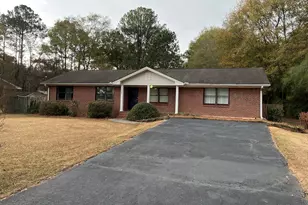 121 Duvall Dr, Stockbridge, GA 30281 - Photo 1