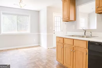 8596 Guthrie Drive, Riverdale, GA 30274 - Photo 6